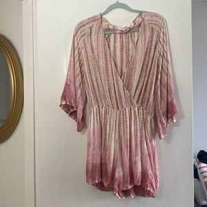 Honey Belle pink tie dye 3/4 sleeve flow romper with shorts lining size M